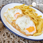 Huevos fritos con puntilla. Receta con trucos para que la clara quede crujiente y la yema en su punto