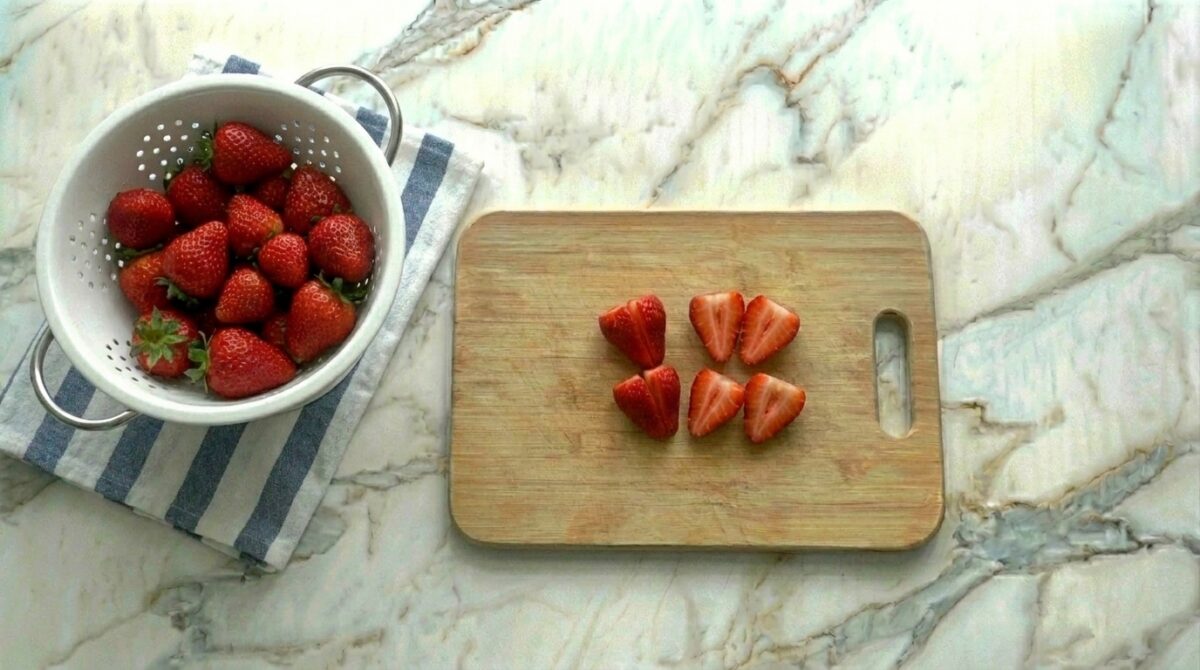 Macedonia de fruta casera. Receta fácil, fresca y perfecta para cualquier momento