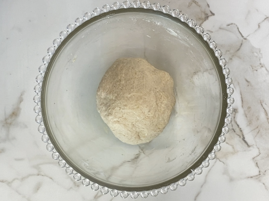 Cómo hacer masa pizza fina casera con borde tostado y base firme