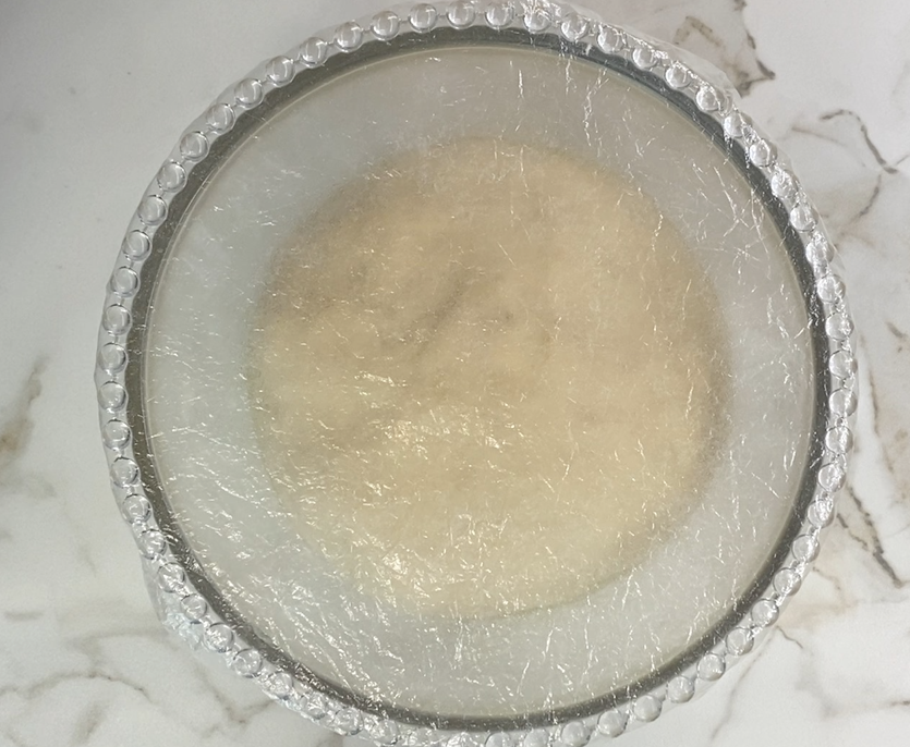 Cómo hacer masa pizza fina casera con borde tostado y base firme