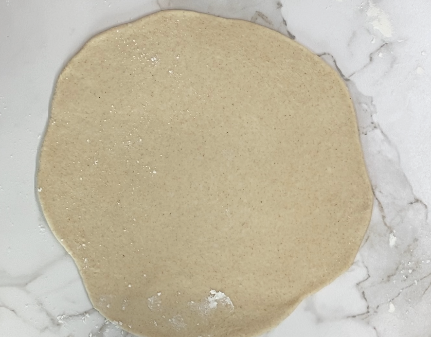 Cómo hacer masa pizza fina casera con borde tostado y base firme