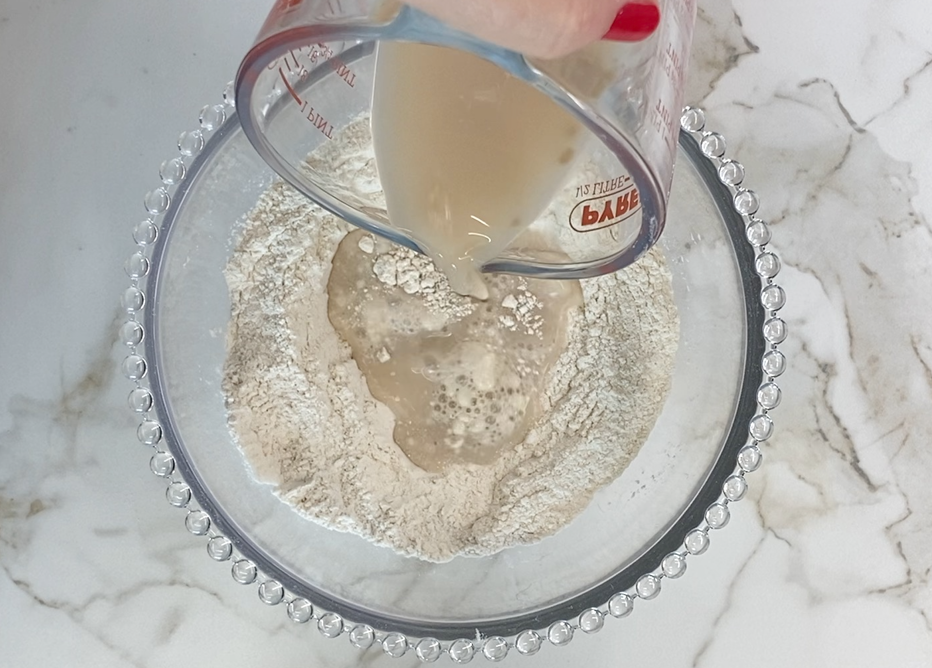 Cómo hacer masa pizza fina casera con borde tostado y base firme
