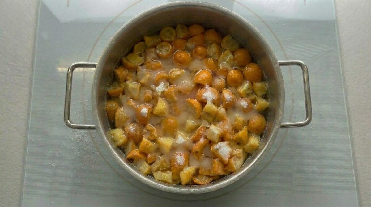 Mermelada de nísperos casera. Receta fácil, aromática y con el punto justo de dulzor