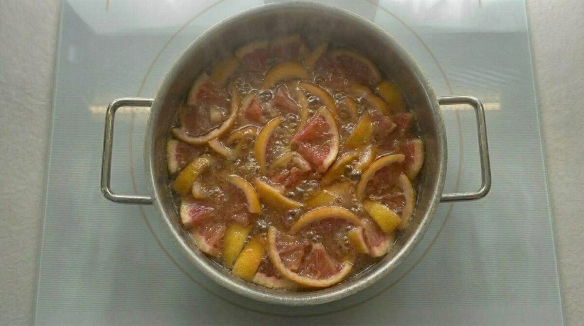 Mermelada de pomelo casera: receta fácil, equilibrada y con el punto justo de amargor