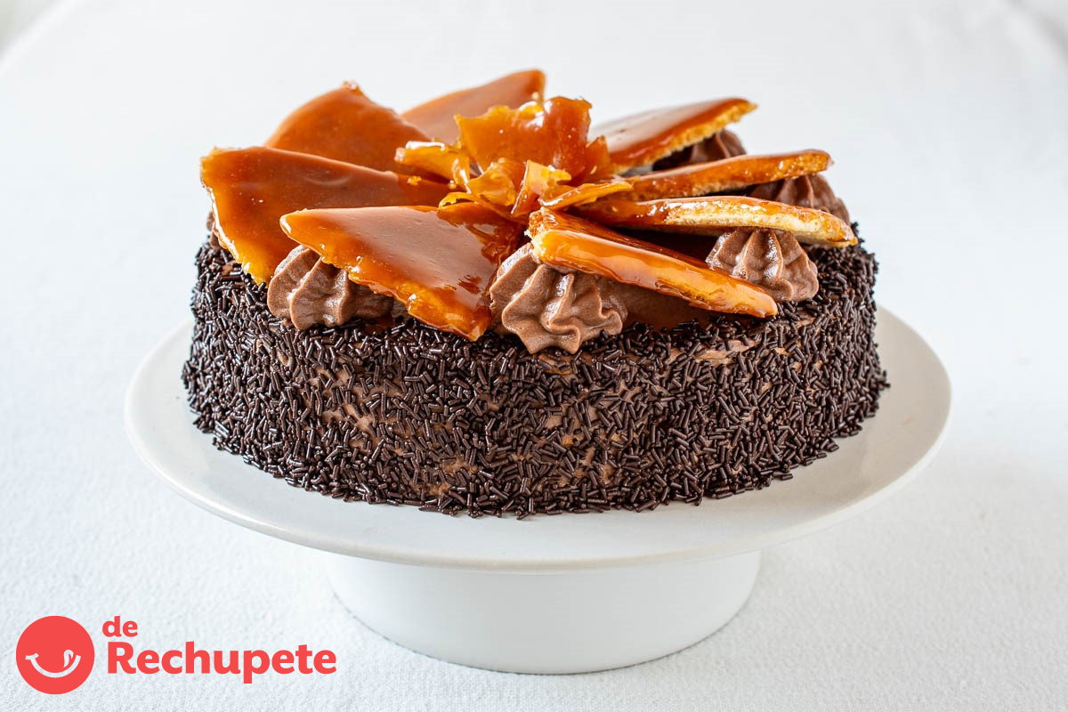 Tarta Dobos: receta original húngara paso a paso con crema de mantequilla y caramelo