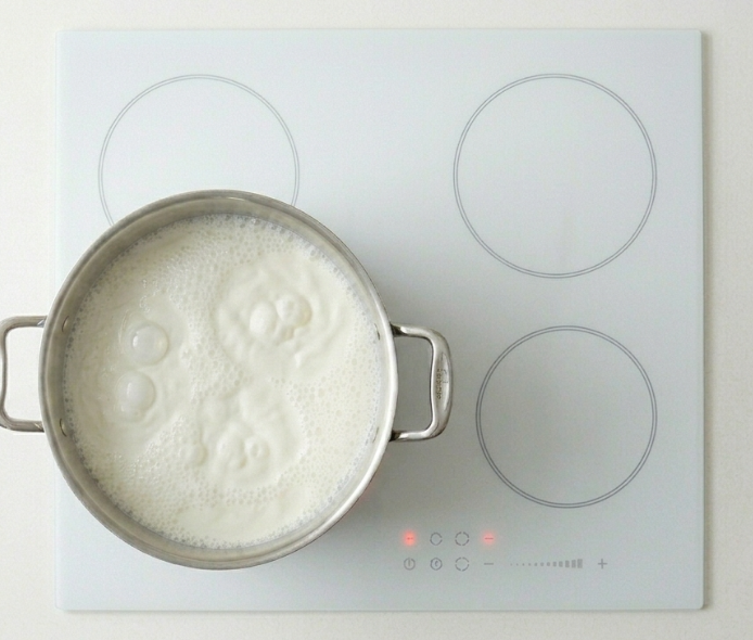 Ricotta casera, cremosa y lista en media hora