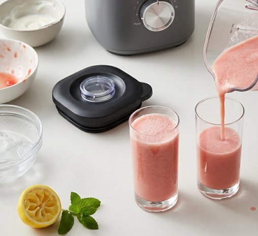 Smoothie de sandía casero. Bebida refrescante, ligera y perfecta para el verano