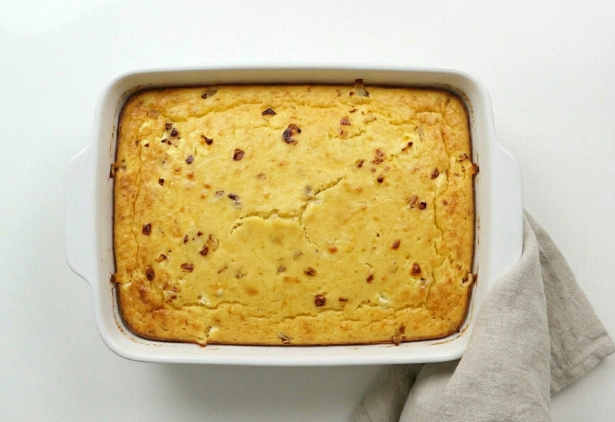 Sopa paraguaya, doradita por fuera y jugosa por dentro
