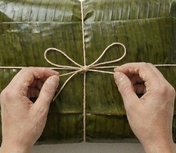 Tamal valluno, un tamal colombiano con más mordida y un guiso que manda