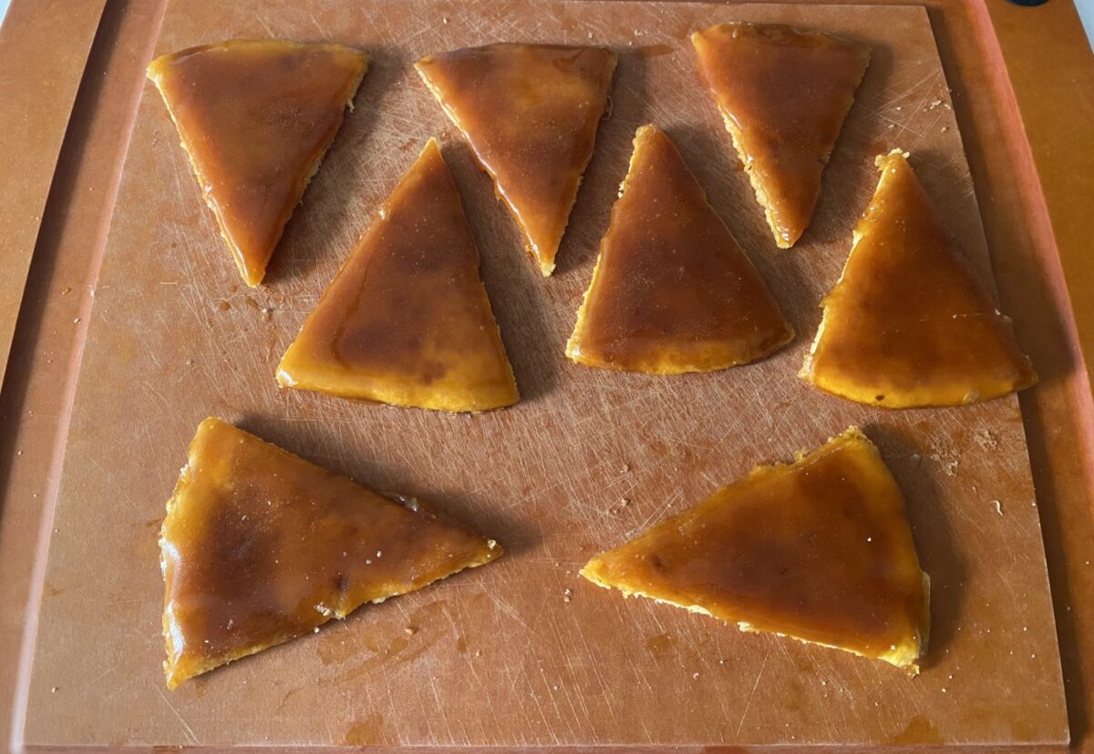Tarta Dobos: receta original húngara paso a paso con crema de mantequilla y caramelo