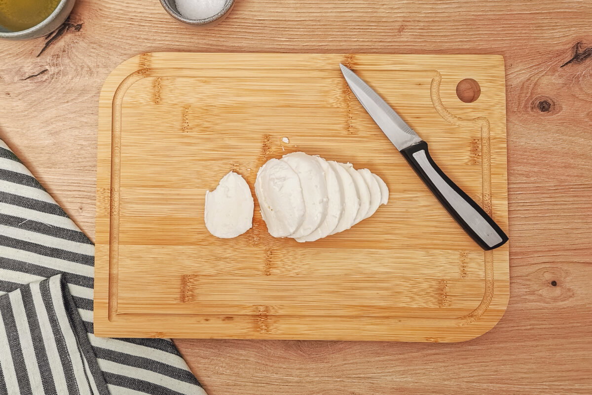 Mozzarella in carrozza crujiente, la receta italiana perfecta para un picoteo caliente