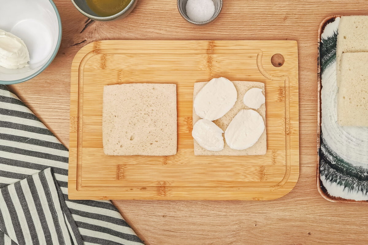 Mozzarella in carrozza crujiente, la receta italiana perfecta para un picoteo caliente