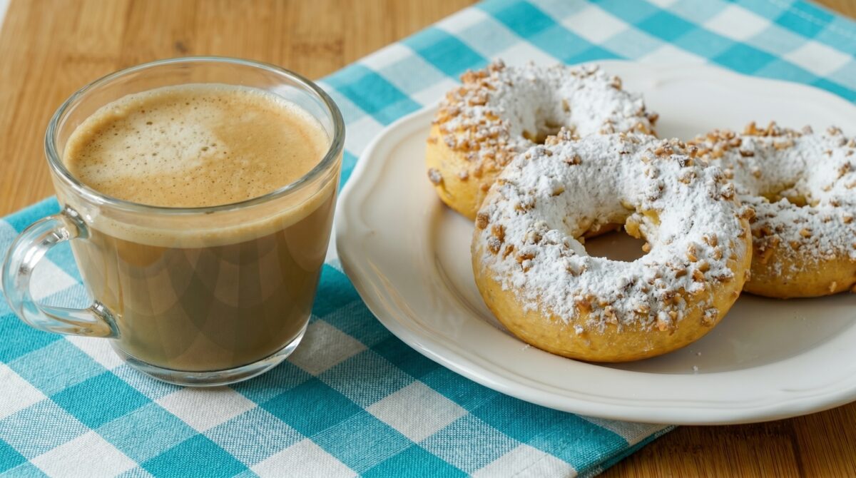 Rosquillas francesas de San Isidro, receta madrileña con almendra