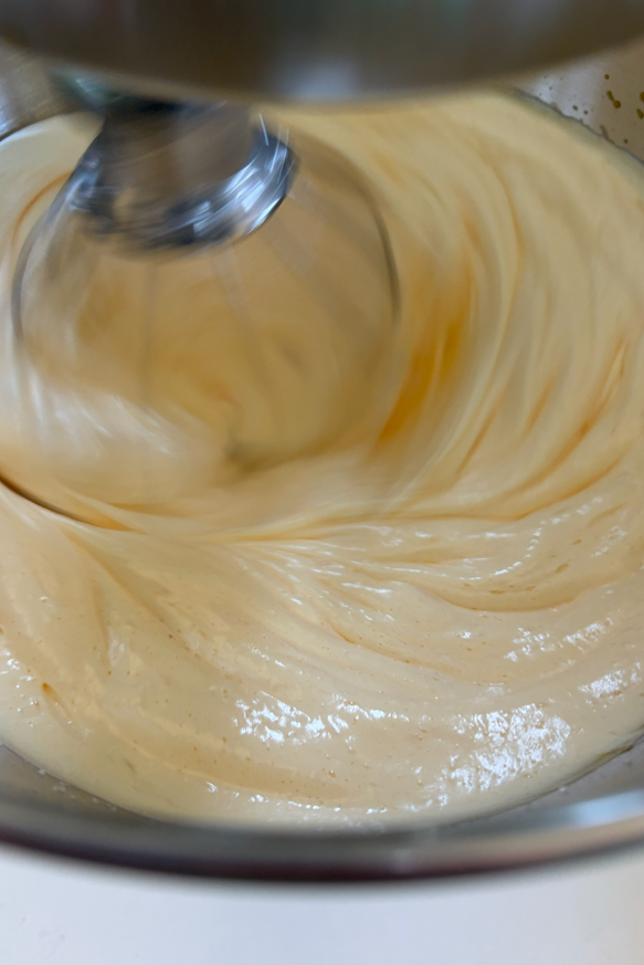 Roscón gallego tradicional: el bizcocho alto y sencillo que se prepara con 3 ingredientes