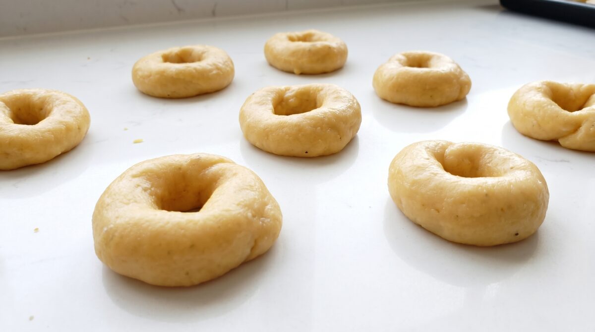 Rosquillas francesas de San Isidro, receta madrileña con almendra