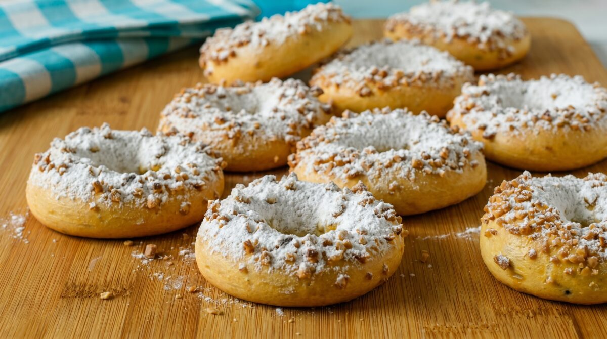Rosquillas francesas de San Isidro, receta madrileña con almendra