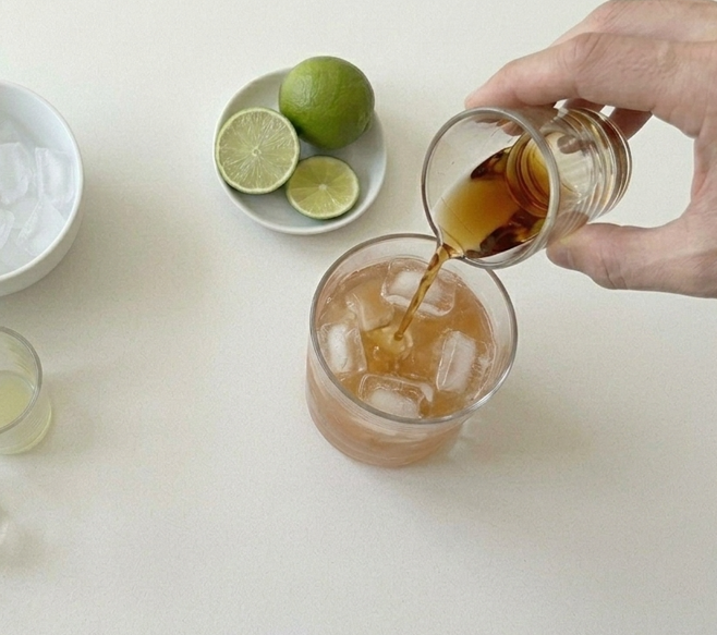 Mai Tai, un cóctel tropical con ron y almendra que merece hacerse bien