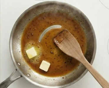 Cómo usar la técnica del desglasado para hacer salsas con más sabor