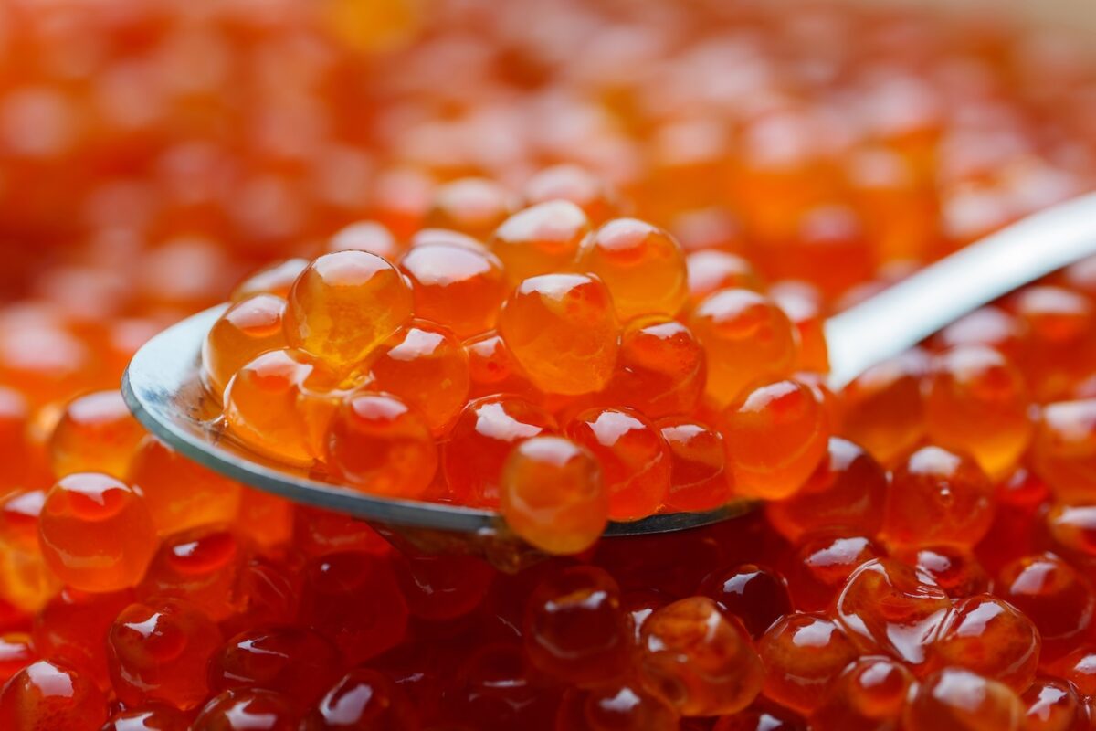 Ikura. Qué es, cómo usar el caviar japonés y por qué deberías probarlo en casa
