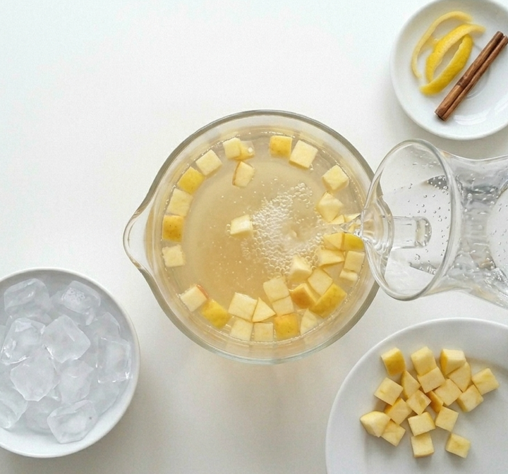 Limonada madrileña castiza, la bebida de verbena que entra sola