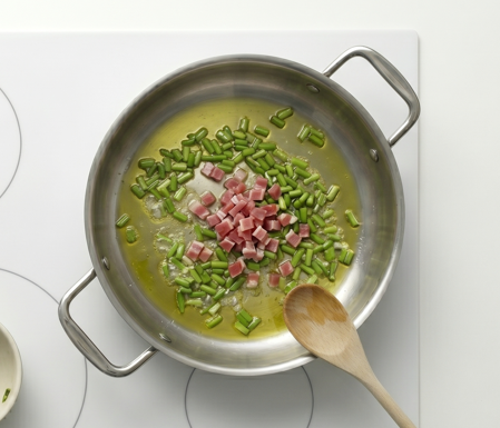 Menestra de verduras a la navarra, una receta de primavera con mucha huerta