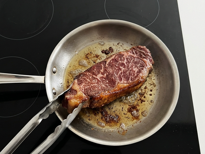Qué significa sellar la carne y cuándo tiene sentido hacerlo