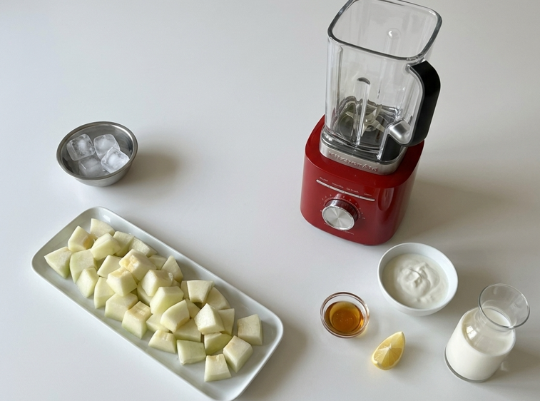 Smoothie de melón casero refrescante, ligero y listo en 5 minutos