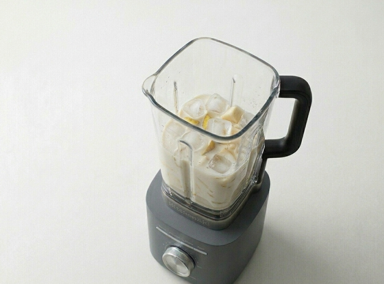 Smoothie de pera y avena. Receta fácil, saludable y perfecta para empezar el día con energía