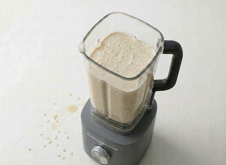 Smoothie de pera y avena. Receta fácil, saludable y perfecta para empezar el día con energía