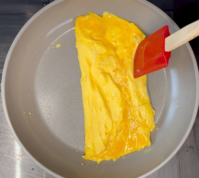 Tortilla francesa perfecta. Receta fácil para que quede jugosa, lisa y bien doblada