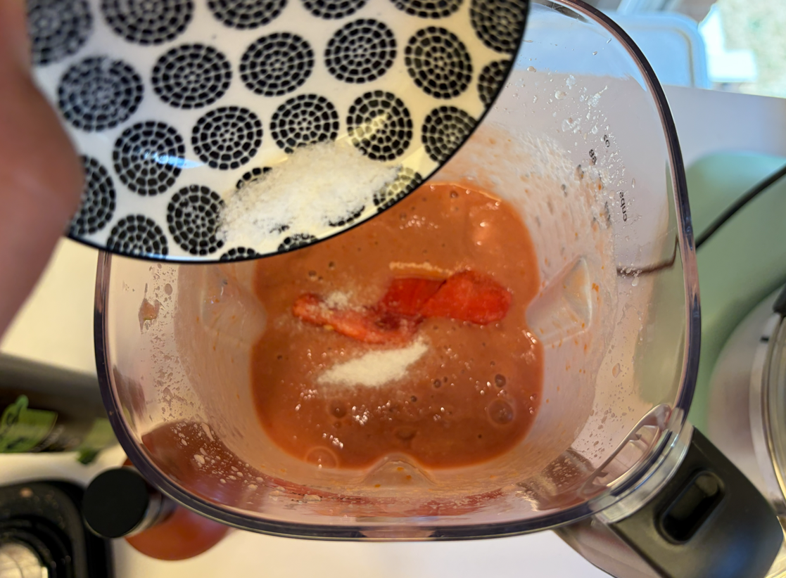 Gazpacho de sandía. Receta fácil, fresca y ligera para el verano