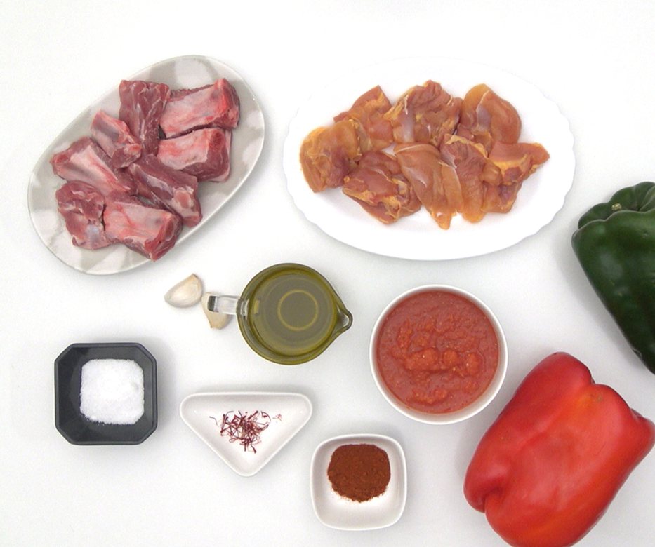 Arroz alicantino con pollo y costilla. Receta casera llena de sabor