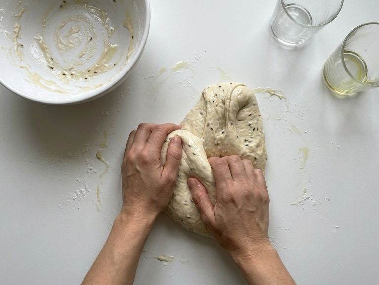 Bollos de San Juan, el pan de aceite que se come en la costa granadina