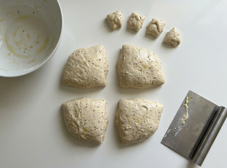 Bollos de San Juan, el pan de aceite que se come en la costa granadina