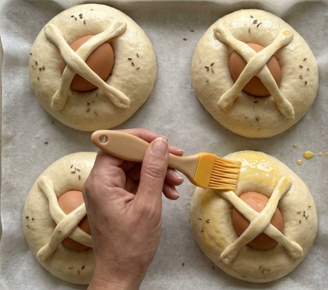 Bollos de San Juan, el pan de aceite que se come en la costa granadina