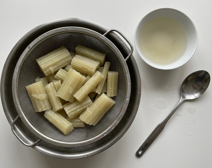 Cardo en salsa de almendras a la riojana, receta de invierno con salsa cremosa