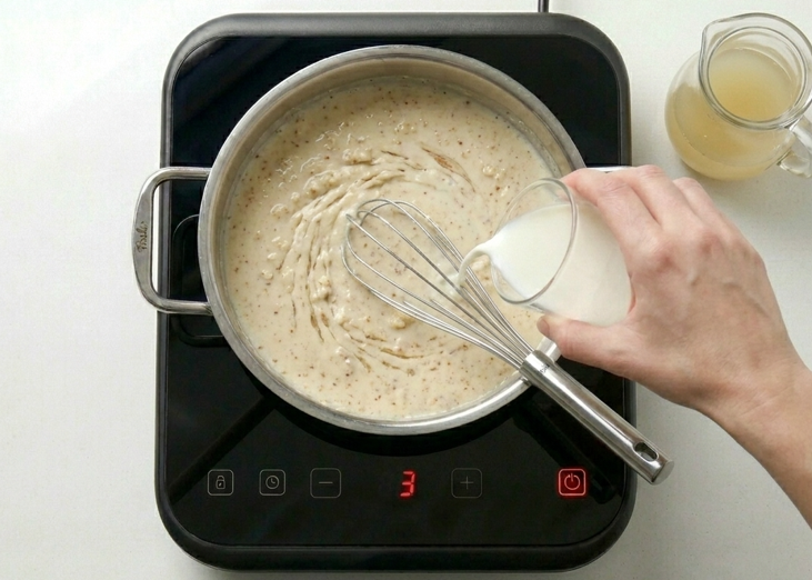 Cardo en salsa de almendras a la riojana, receta de invierno con salsa cremosa