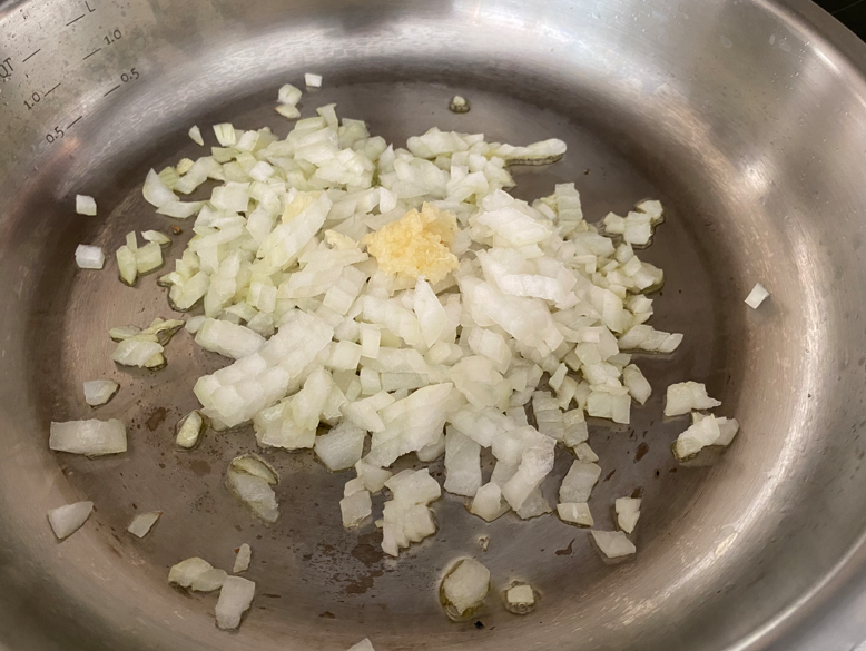 Coxinhas brasileñas de pollo: receta casera fácil, crujiente y llena de sabor