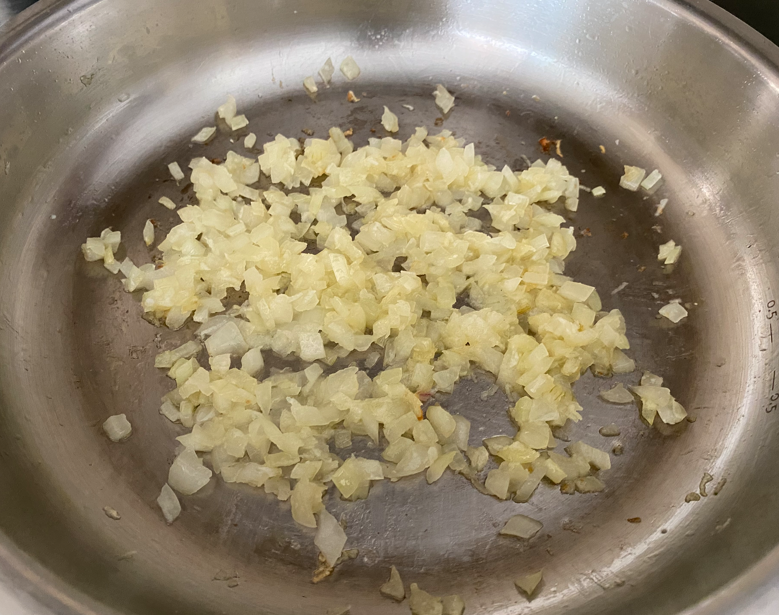 Coxinhas brasileñas de pollo: receta casera fácil, crujiente y llena de sabor