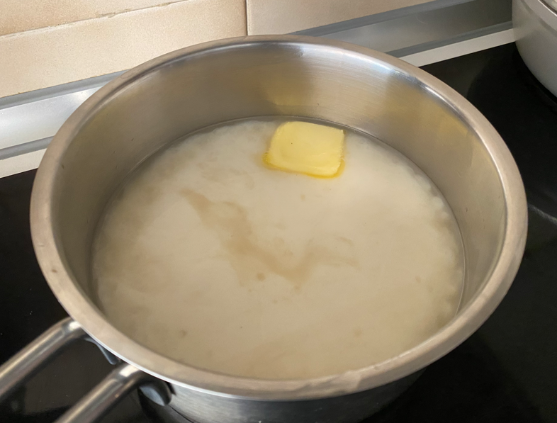 Coxinhas brasileñas de pollo: receta casera fácil, crujiente y llena de sabor