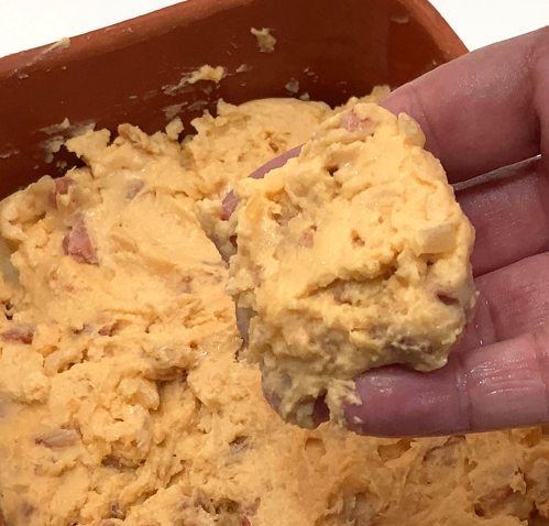 Croquetas de chorizo caseras: receta cremosa, crujiente y con sabor de taberna