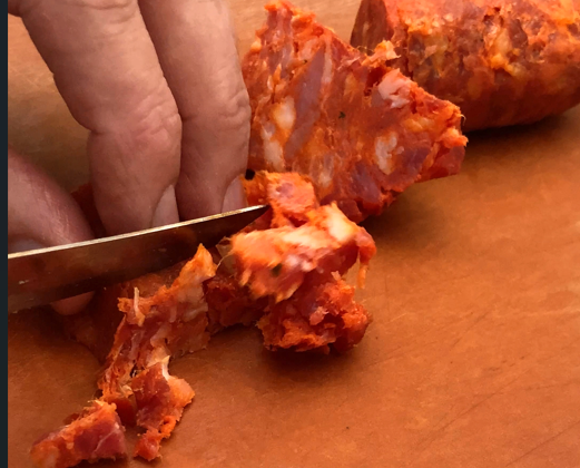 Croquetas de chorizo caseras: receta cremosa, crujiente y con sabor de taberna