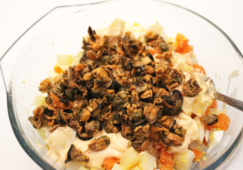Ensaladilla de mejillones en escabeche: receta fácil, fresca y perfecta para el verano