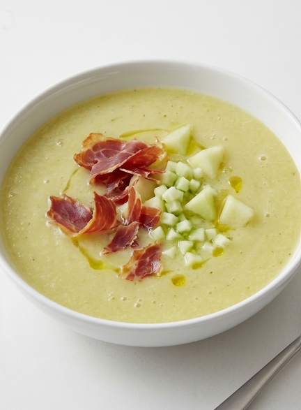 Gazpacho de melón, sin tomate y con jamón crujiente