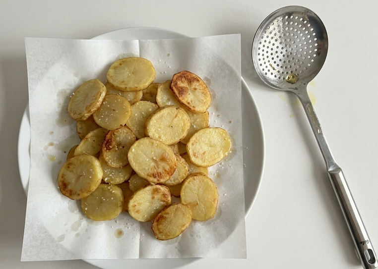 Huevos a la riojana, un plato de sartén para mojar pan sin pensárselo mucho