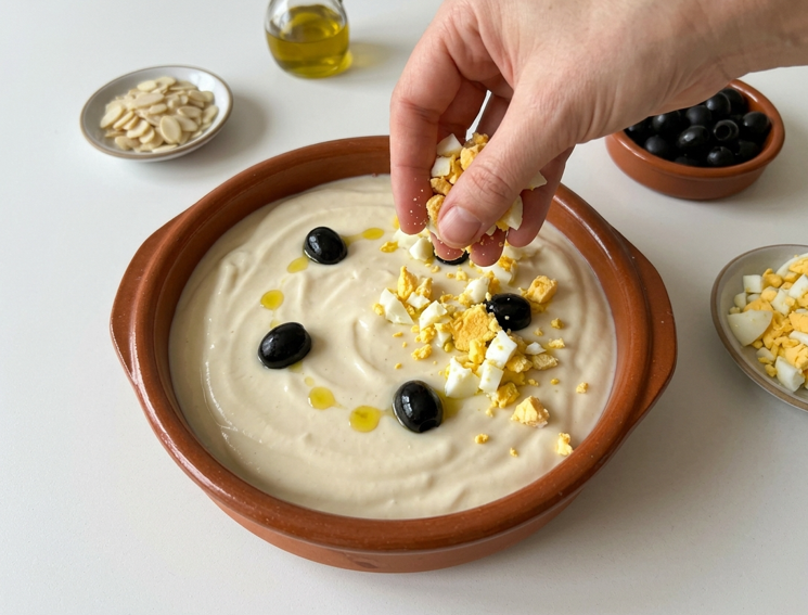 Mazamorra cordobesa, la crema fría de almendras que no lleva tomate