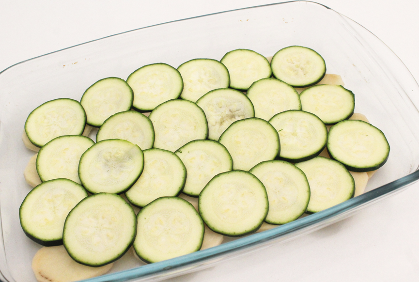Merluza con verduras al horno: receta fácil, ligera y perfecta para el día a día