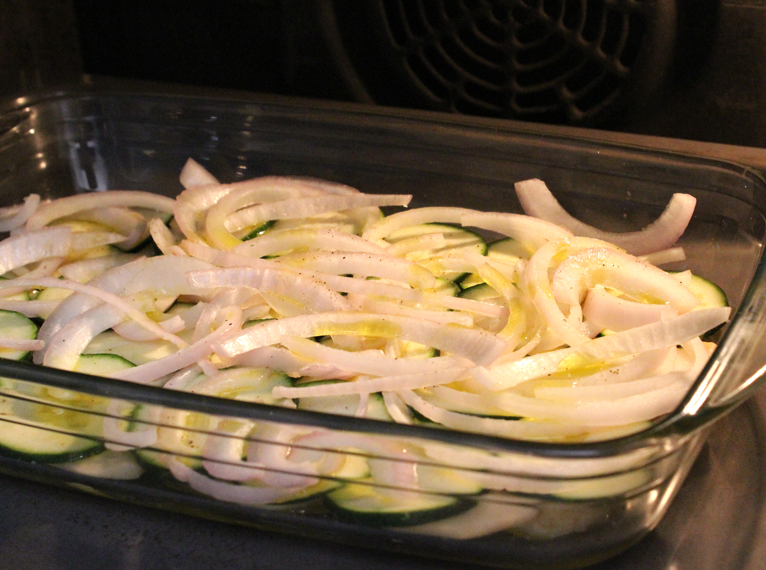 Merluza con verduras al horno: receta fácil, ligera y perfecta para el día a día