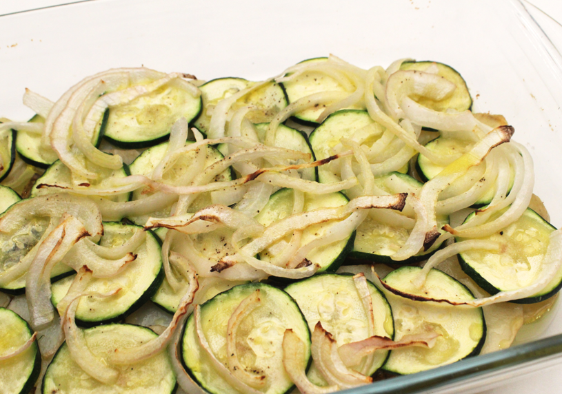 Merluza con verduras al horno: receta fácil, ligera y perfecta para el día a día