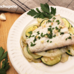 Merluza con verduras al horno: receta fácil, ligera y perfecta para el día a día